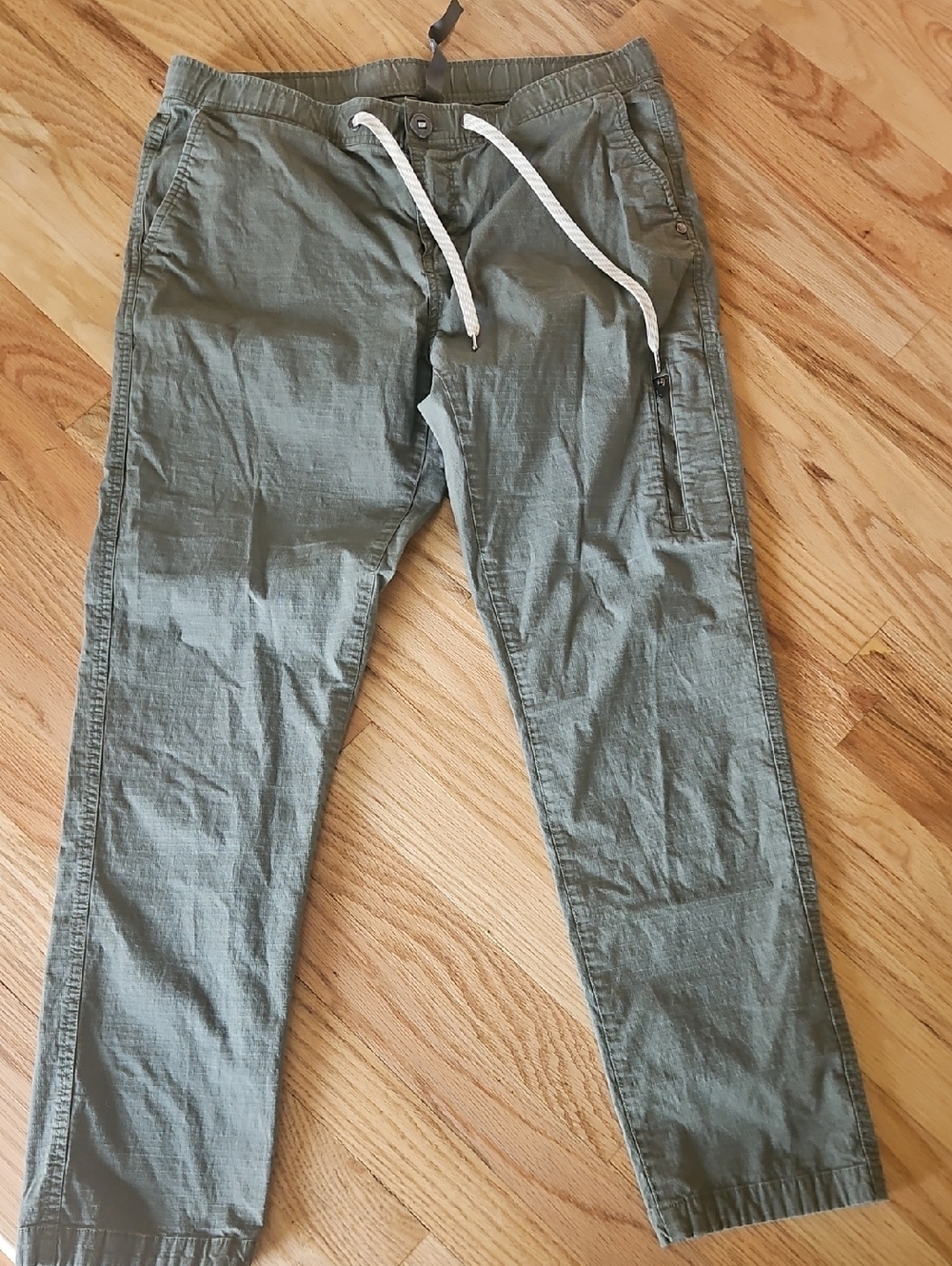 Vuori Ripstop Green Pants